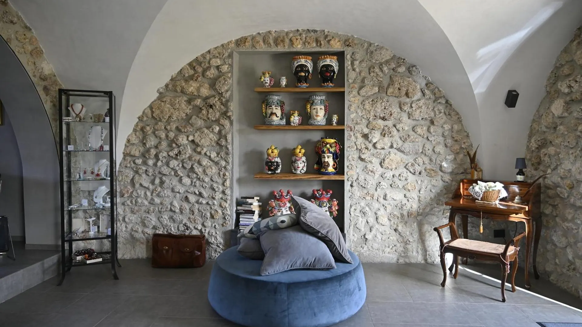 Oikos In Terre Di Zaccanello Racalmuto Italien